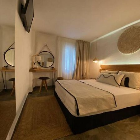Papikinou Bay Suites 아다마스 외부 사진