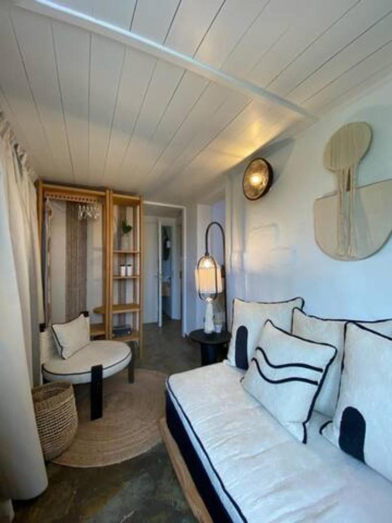 Papikinou Bay Suites 아다마스 외부 사진