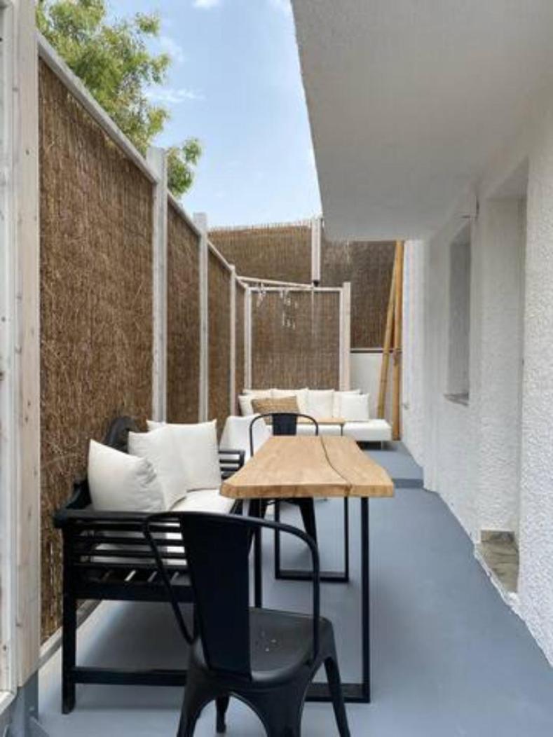 Papikinou Bay Suites 아다마스 외부 사진