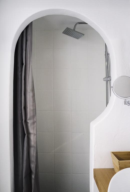 Papikinou Bay Suites 아다마스 외부 사진
